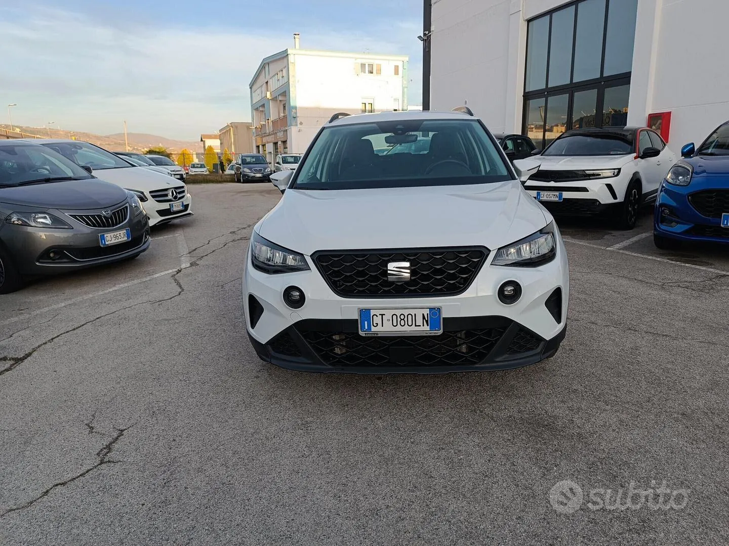Seat Arona