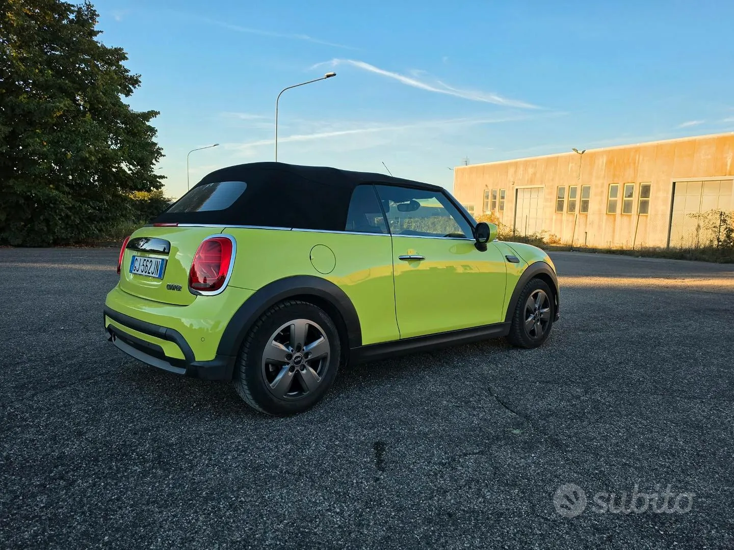 Mini Mini Cooper Cabrio 2022 photo 2