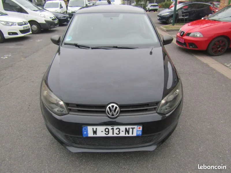 Volkswagen Polo 2010 photo 2