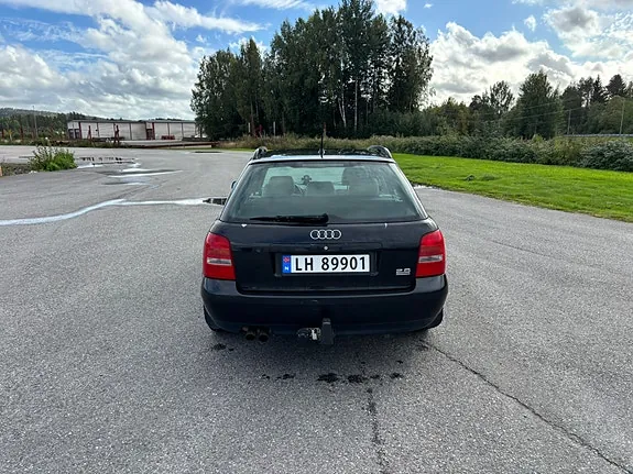 Audi A4 2001 photo 4