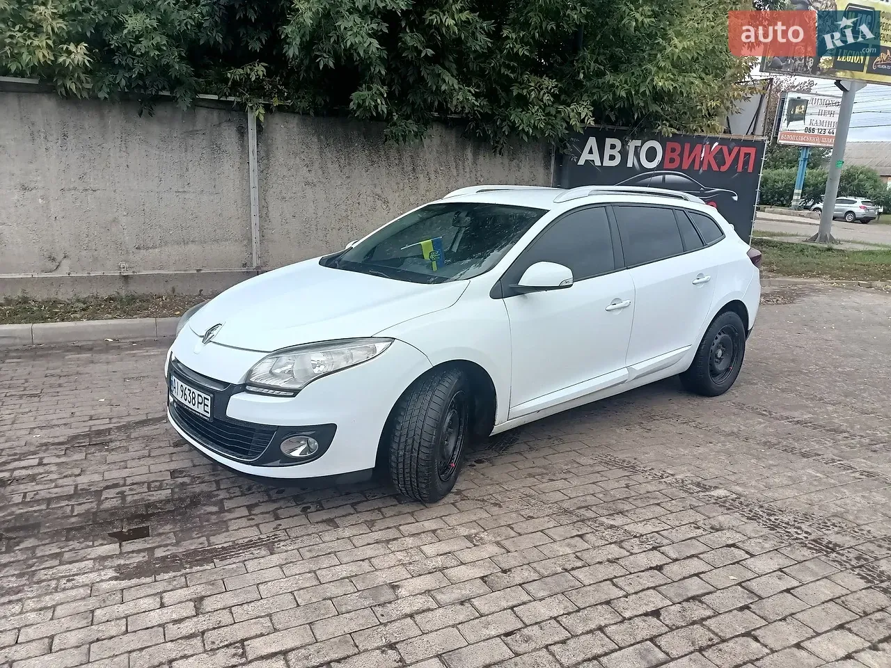 Renault Megane 2013 photo 2