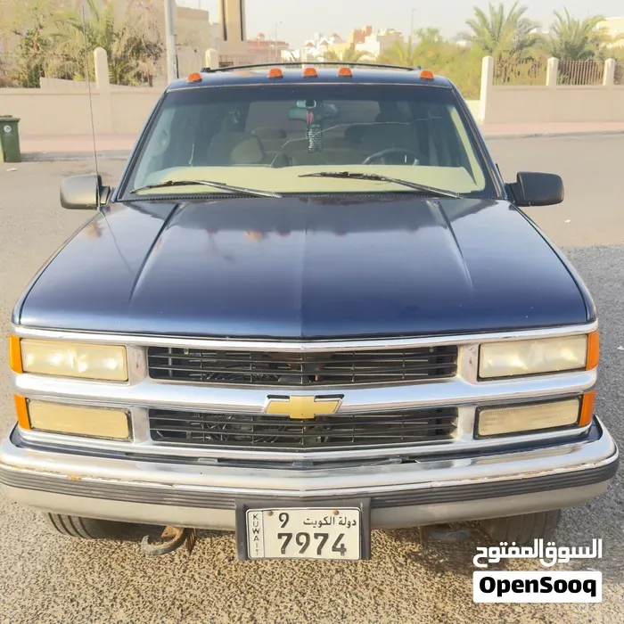 Chevrolet Suburban 1999 photo 4