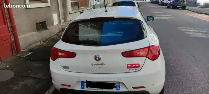 Alfa Romeo Giulietta 2011 photo 3