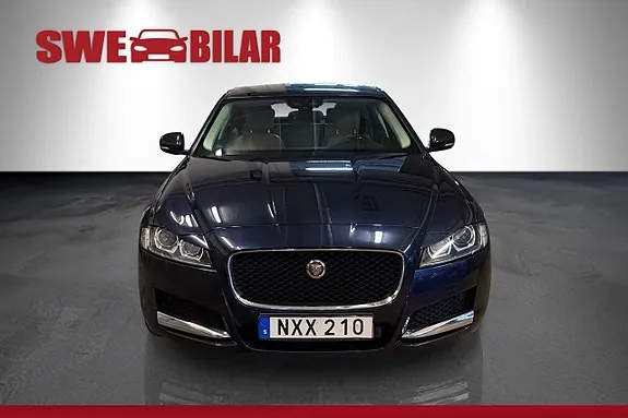 Jaguar Xf 2016 photo 2