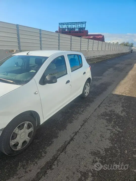 Dacia Sandero 2014 photo 5