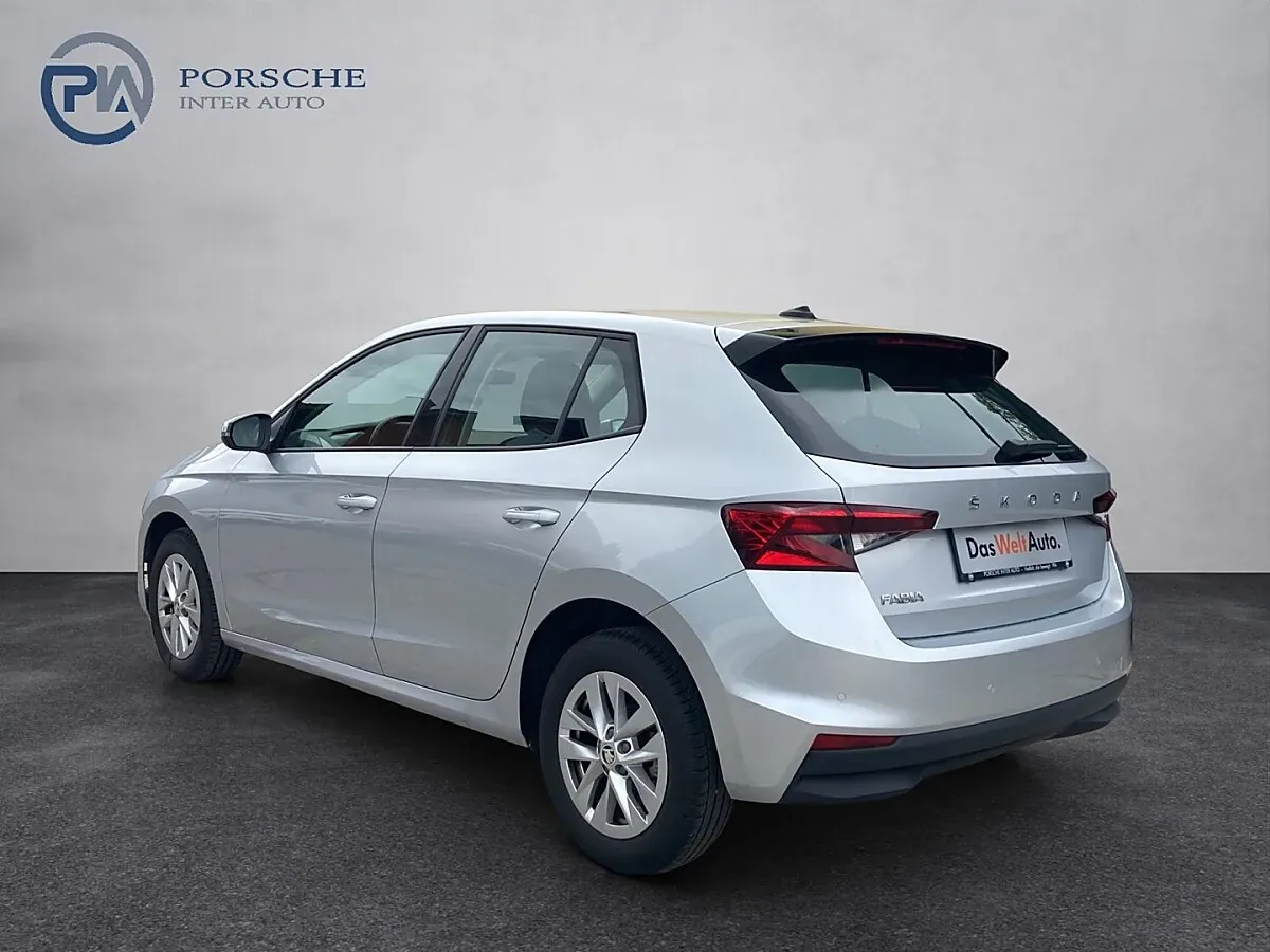 Skoda Fabia 2022 photo 3