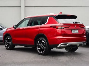 Mitsubishi Outlander 2023 photo 3