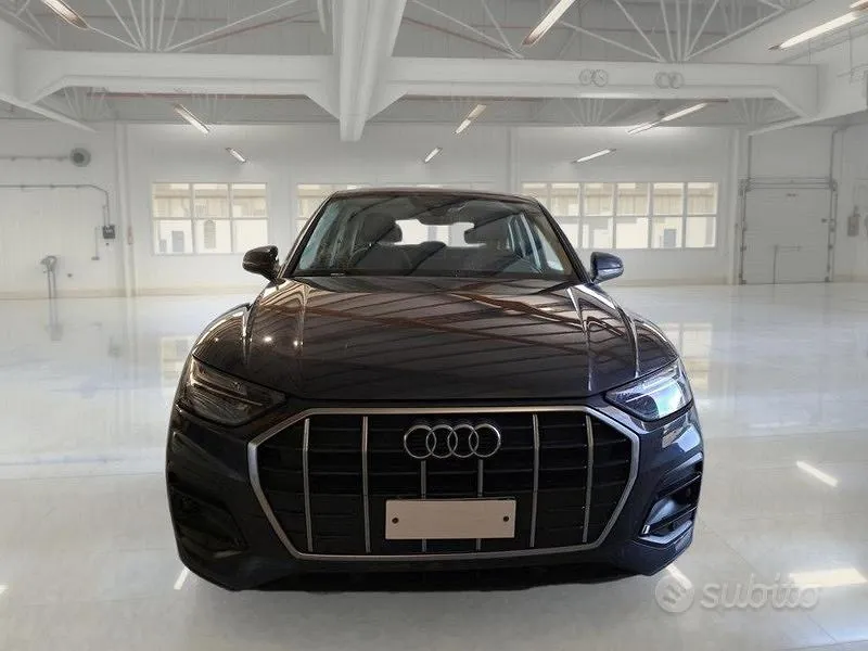 Audi Q5 2023 photo 2