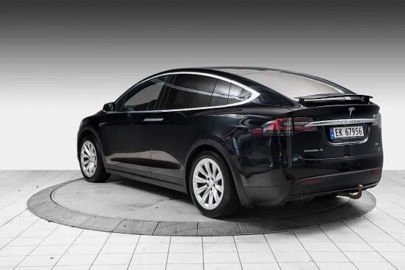Tesla Model X 2017 photo 3