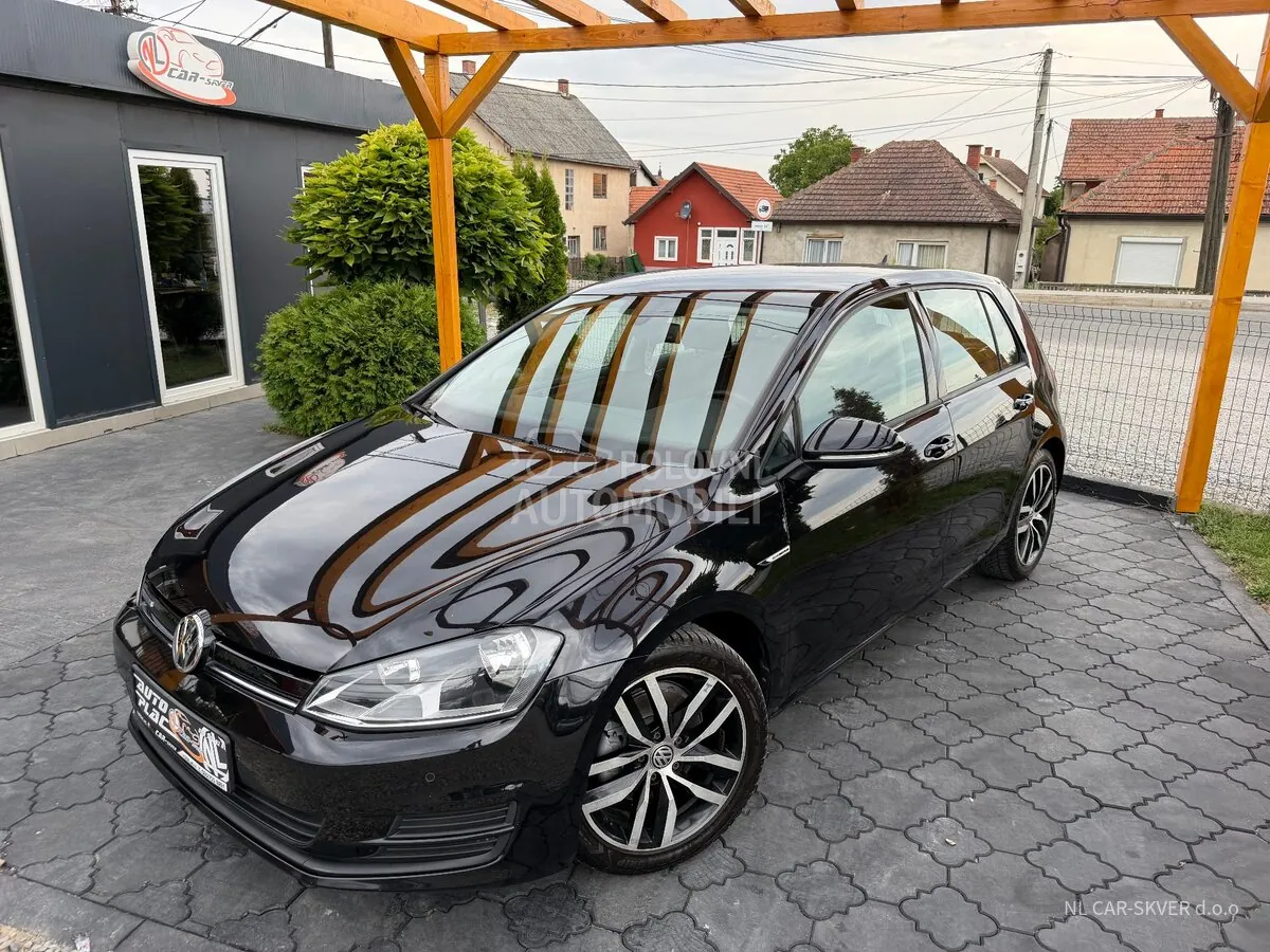Volkswagen Golf 2013 photo 2