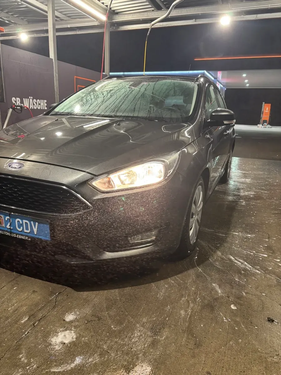Ford Focus 2015 photo 2