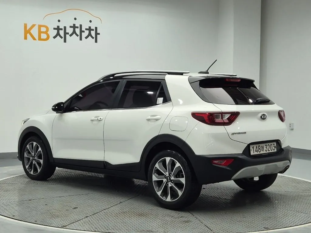Kia Stonic 2018 photo 2
