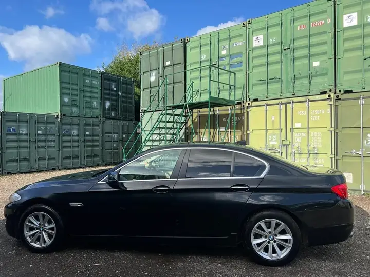 BMW 5 Series 2011 photo 4