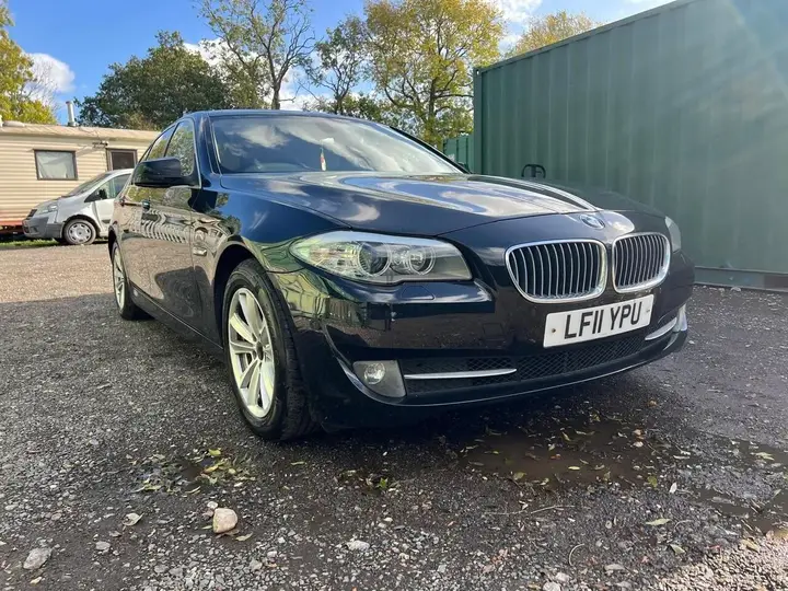 BMW 5 Series 2011 photo 5