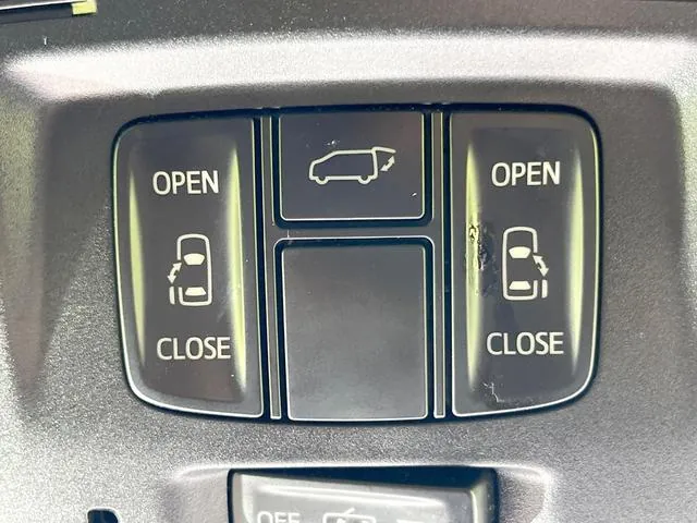 Toyota Alphard 2017 photo 4
