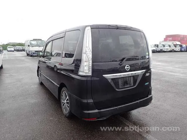 Nissan Serena 2015 photo 3