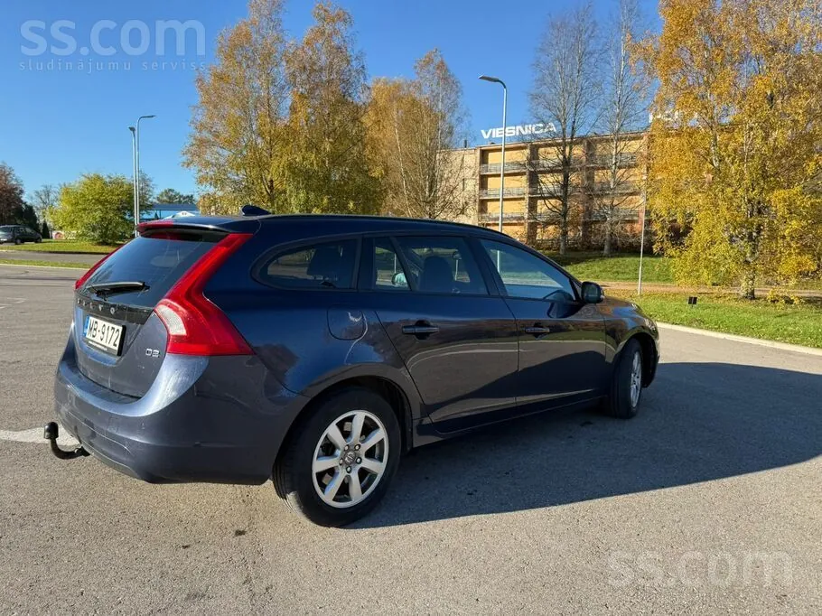 Volvo V60 2013 photo 4