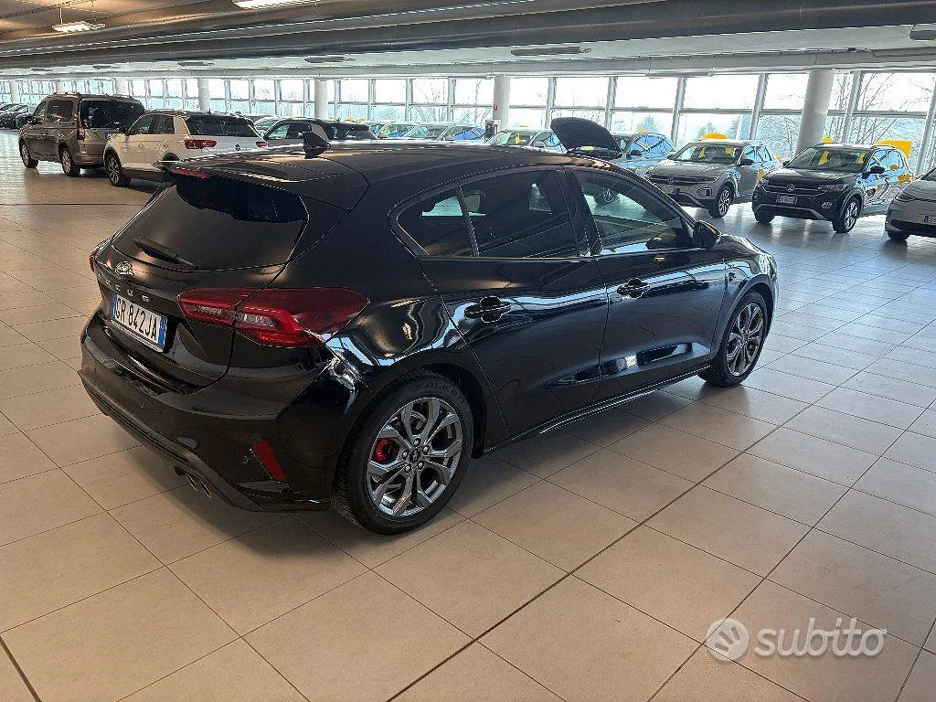 Ford Focus 2023 photo 4