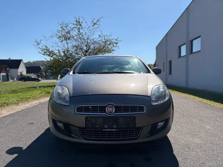 Fiat Bravo 2010 photo 2