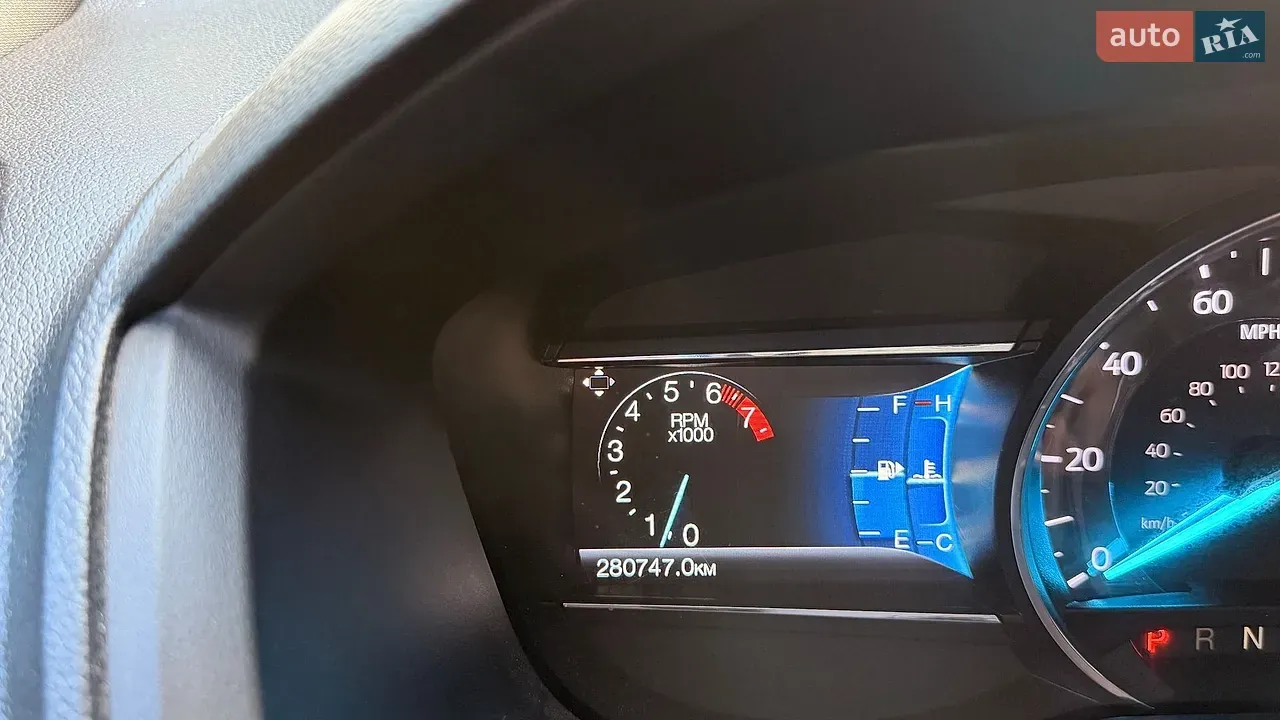 Ford Explorer 2017 photo 2