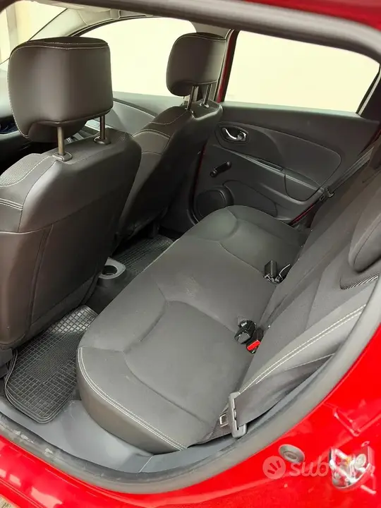 Renault Clio 2013 photo 4