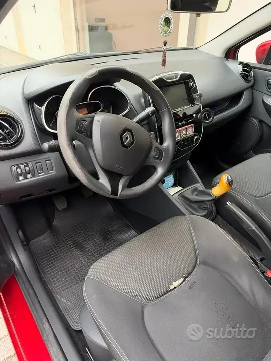 Renault Clio 2013 photo 3