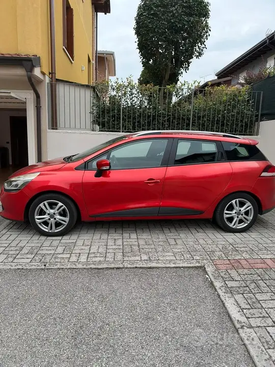 Renault Clio 2013 photo 2