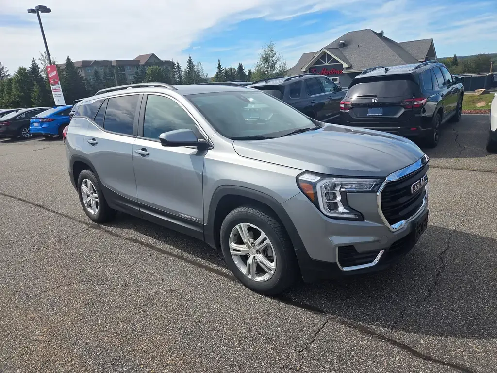 GMC Terrain 2024 photo 3