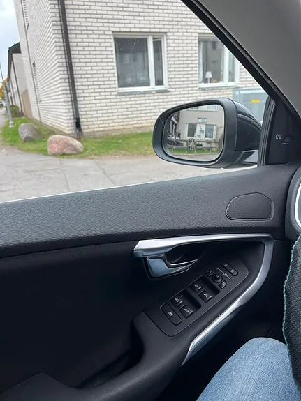 Volvo V40 2016 photo 4