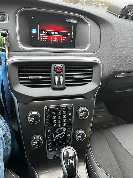 Volvo V40 2016 photo 2