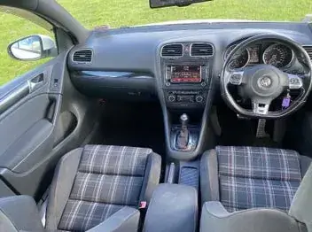 Volkswagen Golf 2010 photo 3