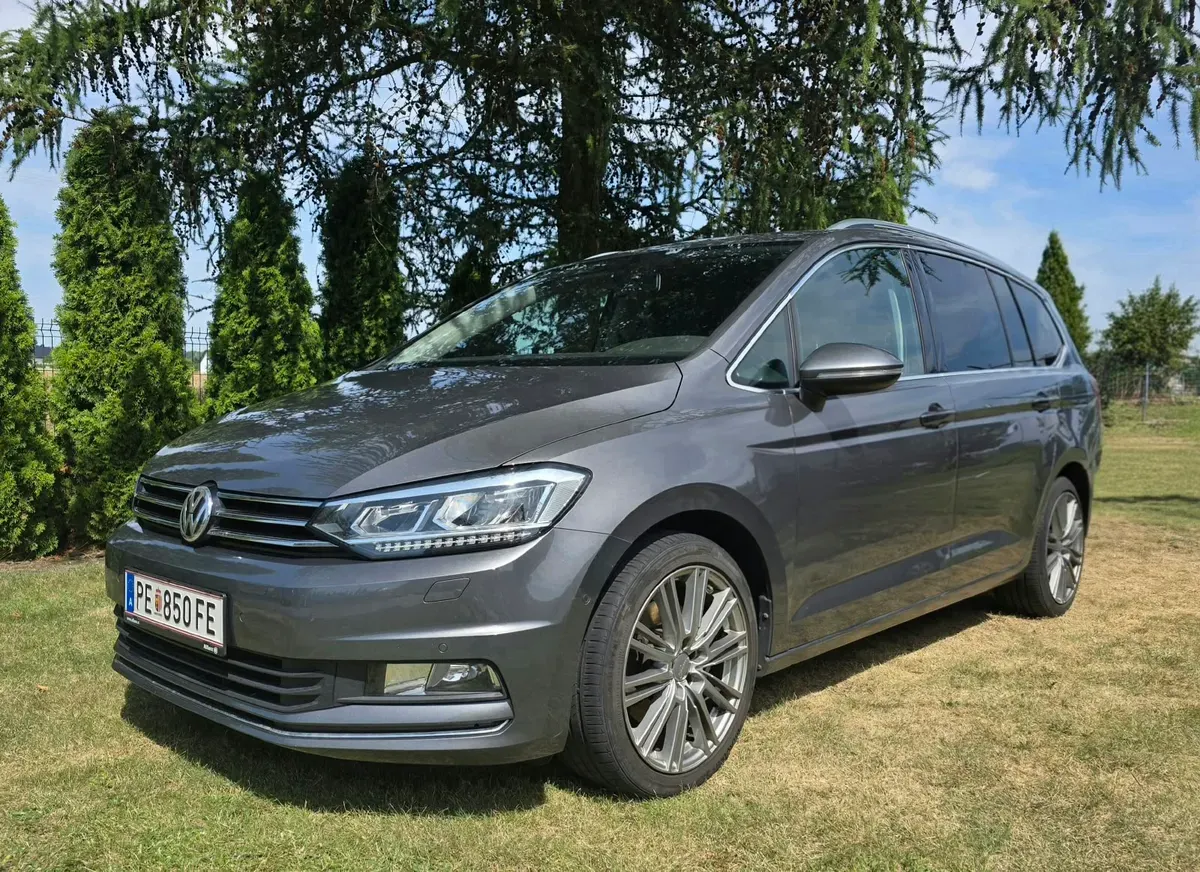 Volkswagen Touran 2016 photo 2