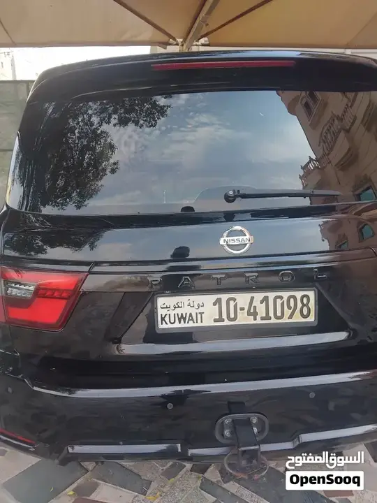 Nissan Patrol 2010 photo 2