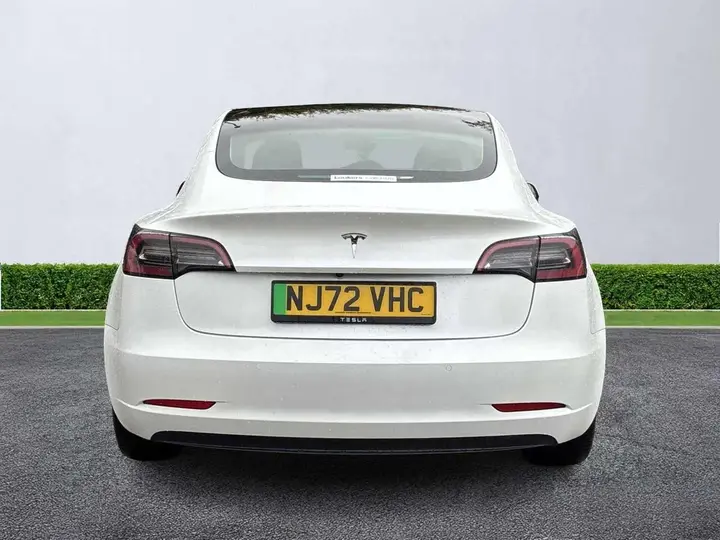 Tesla Model 3 2022 photo 4