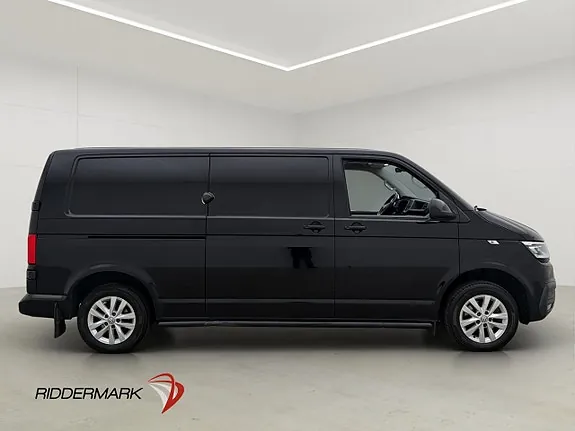 Volkswagen Transporter 2021 photo 2