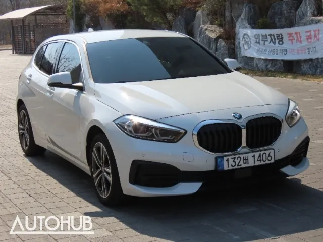 BMW 1 Series 2022 photo 2