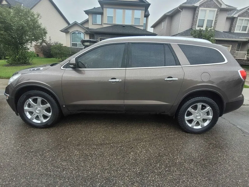 Buick Enclave 2008 photo 3