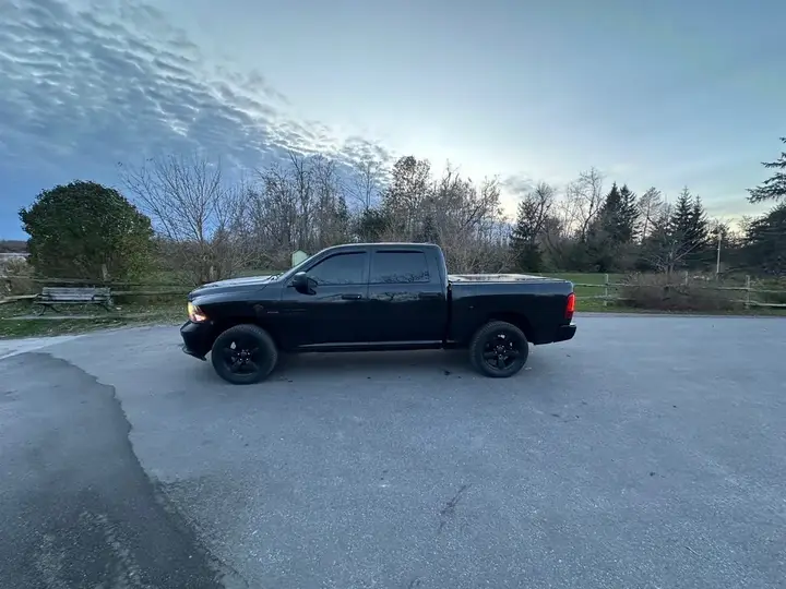 Ram 1500 Express 2018 photo 4