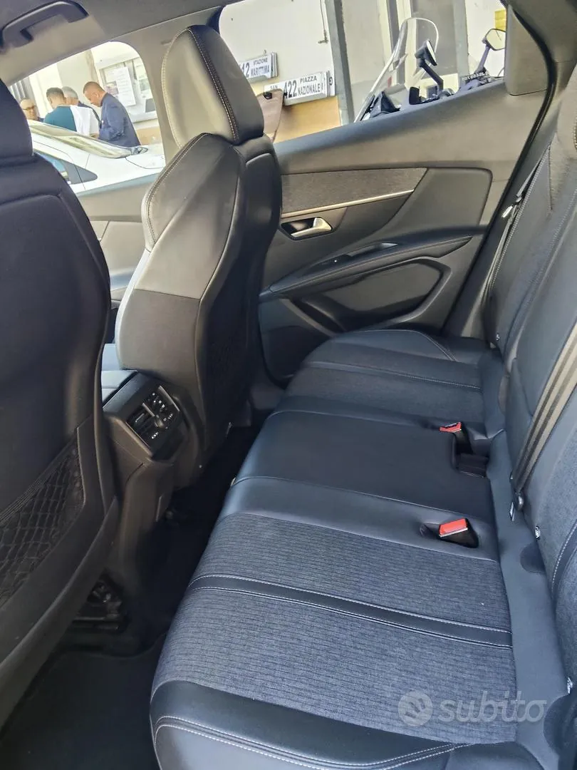 Peugeot 3008 2018 photo 5