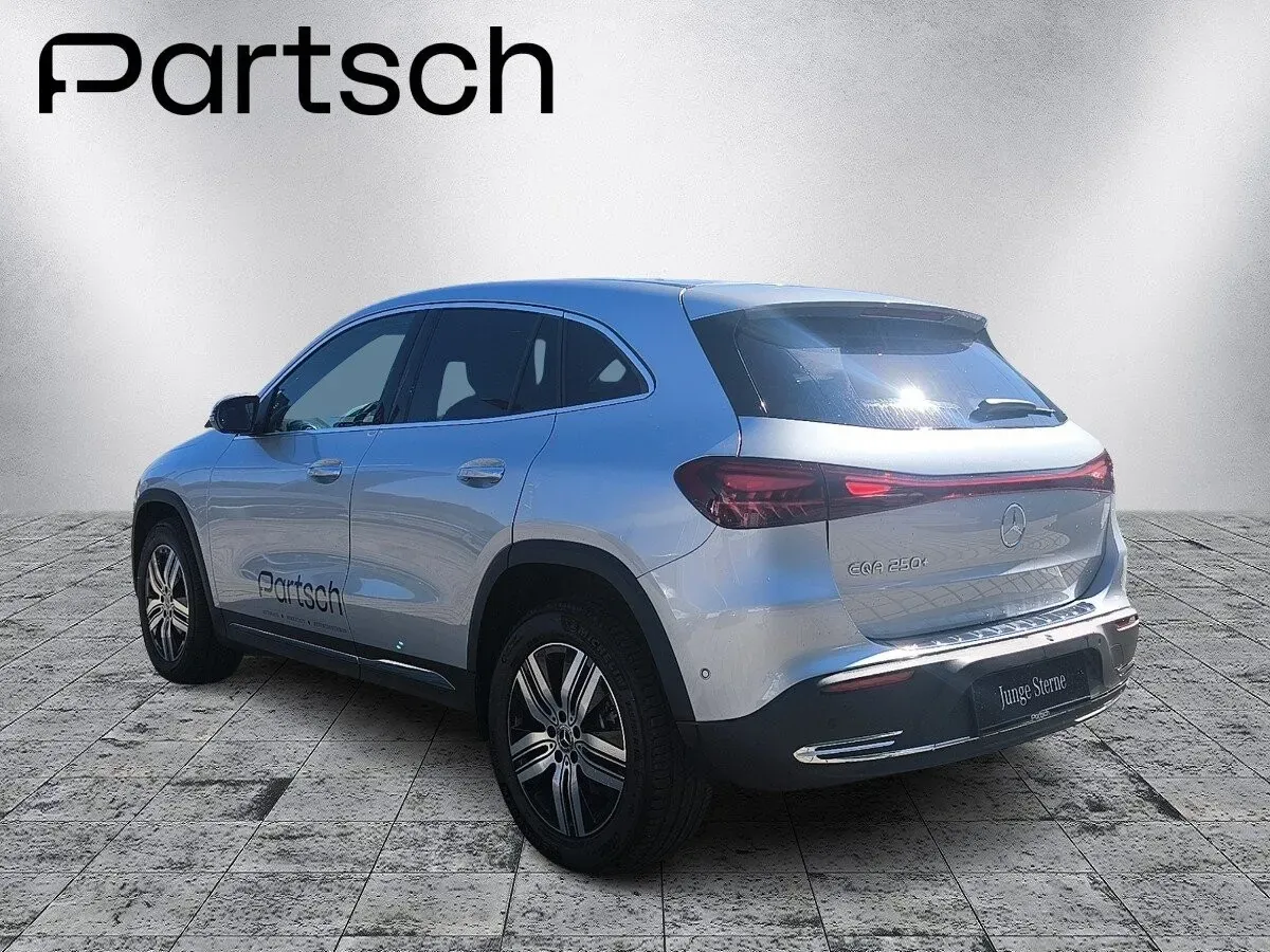 Mercedes-Benz Eqa 2026 photo 3