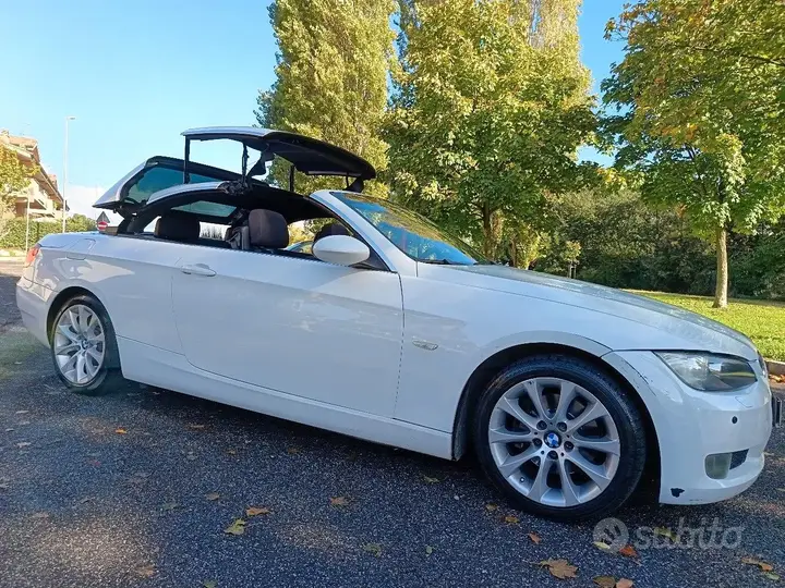 BMW 3 Series 2009 photo 5