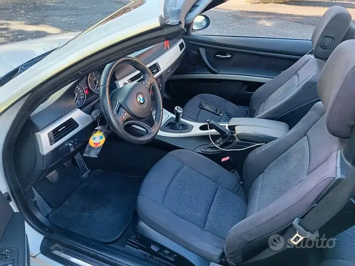 BMW 3 Series 2009 photo 4