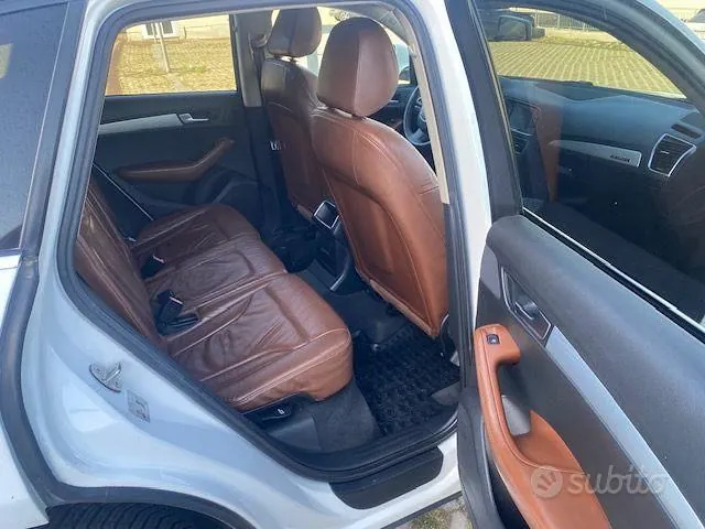Audi Q5 2009 photo 4