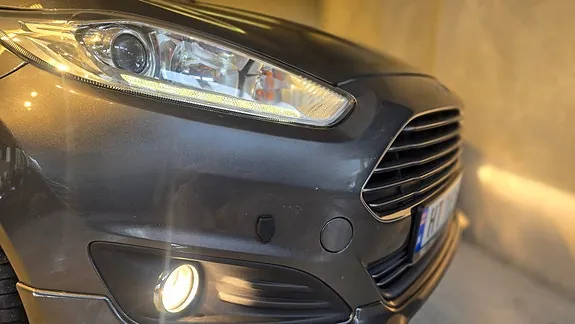 Ford Fiesta 2015 photo 2