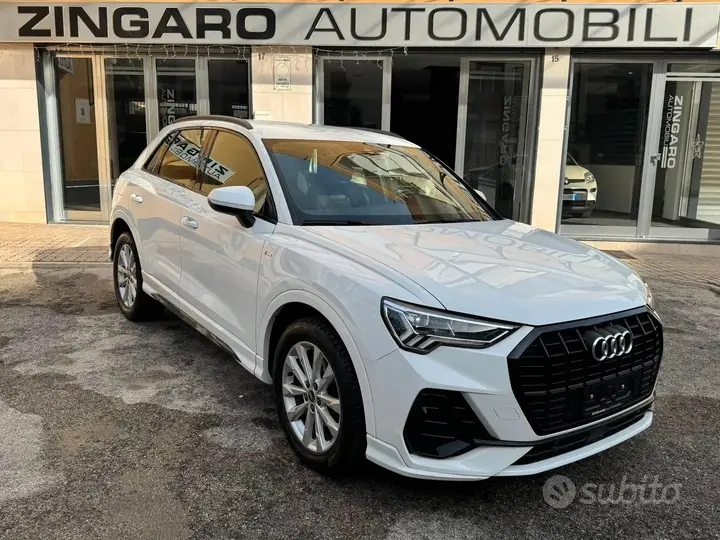 Audi Q3 2021 photo 2