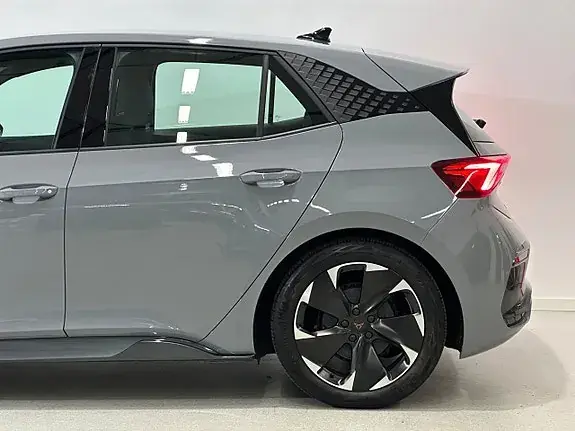 Cupra Born 2024 photo 4