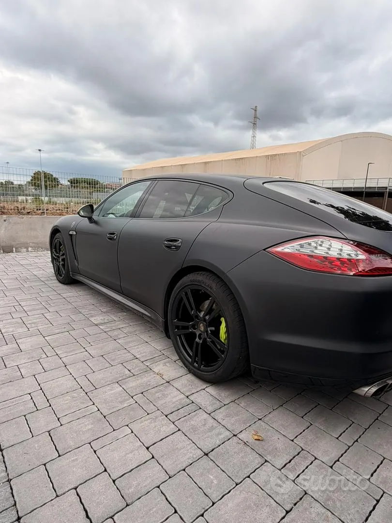 Porsche Panamera 2012 photo 4