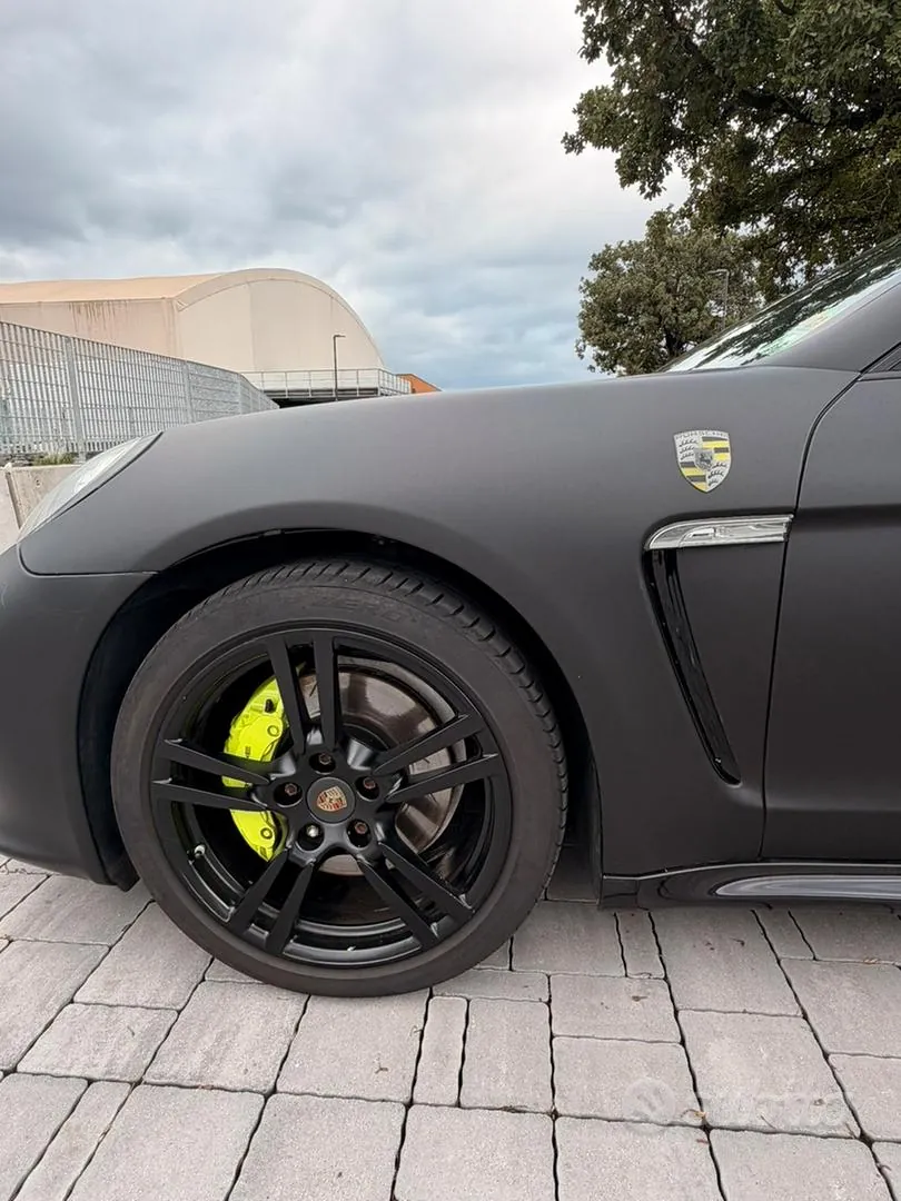 Porsche Panamera 2012 photo 3