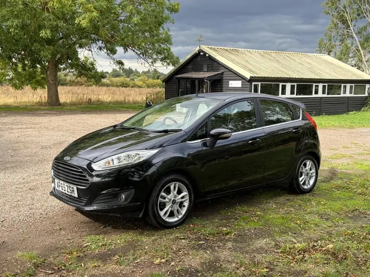 Ford Fiesta 2015 photo 5