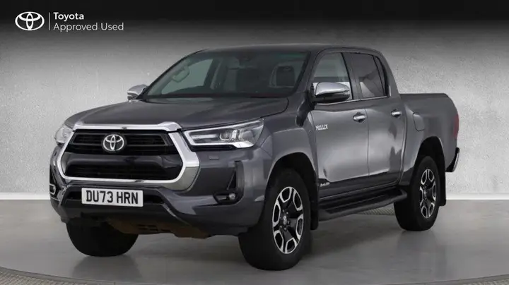 Toyota Hilux 2023 photo 2